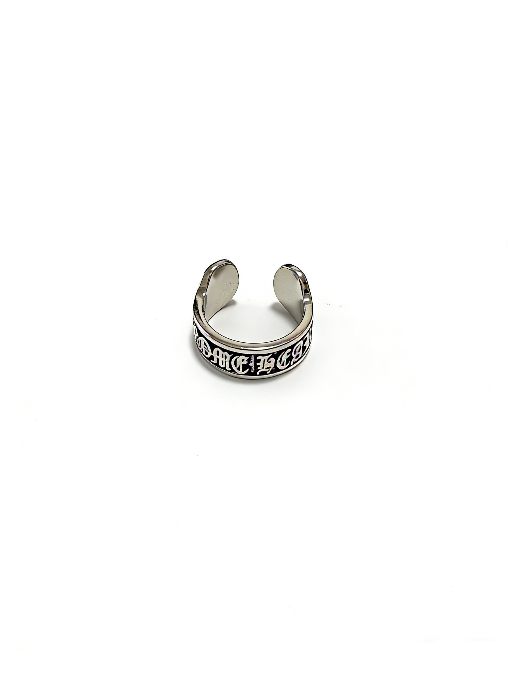 NO:879522,Chrome Hearts Chrome Hearts new classic three-dimensional multi-cross silver ring, high version, same style for men and women, full of personality, adjustable size opening, fine jewelry, chrome hearts, chrome hearts, ring19860909Chrome Hearts 克罗心新款 经典立体多十字架银戒指 高版本打造 男女同款 个性十足 码数开口可调节,饰品精品,chrome hearts,chrome hearts,ring,Jewelry