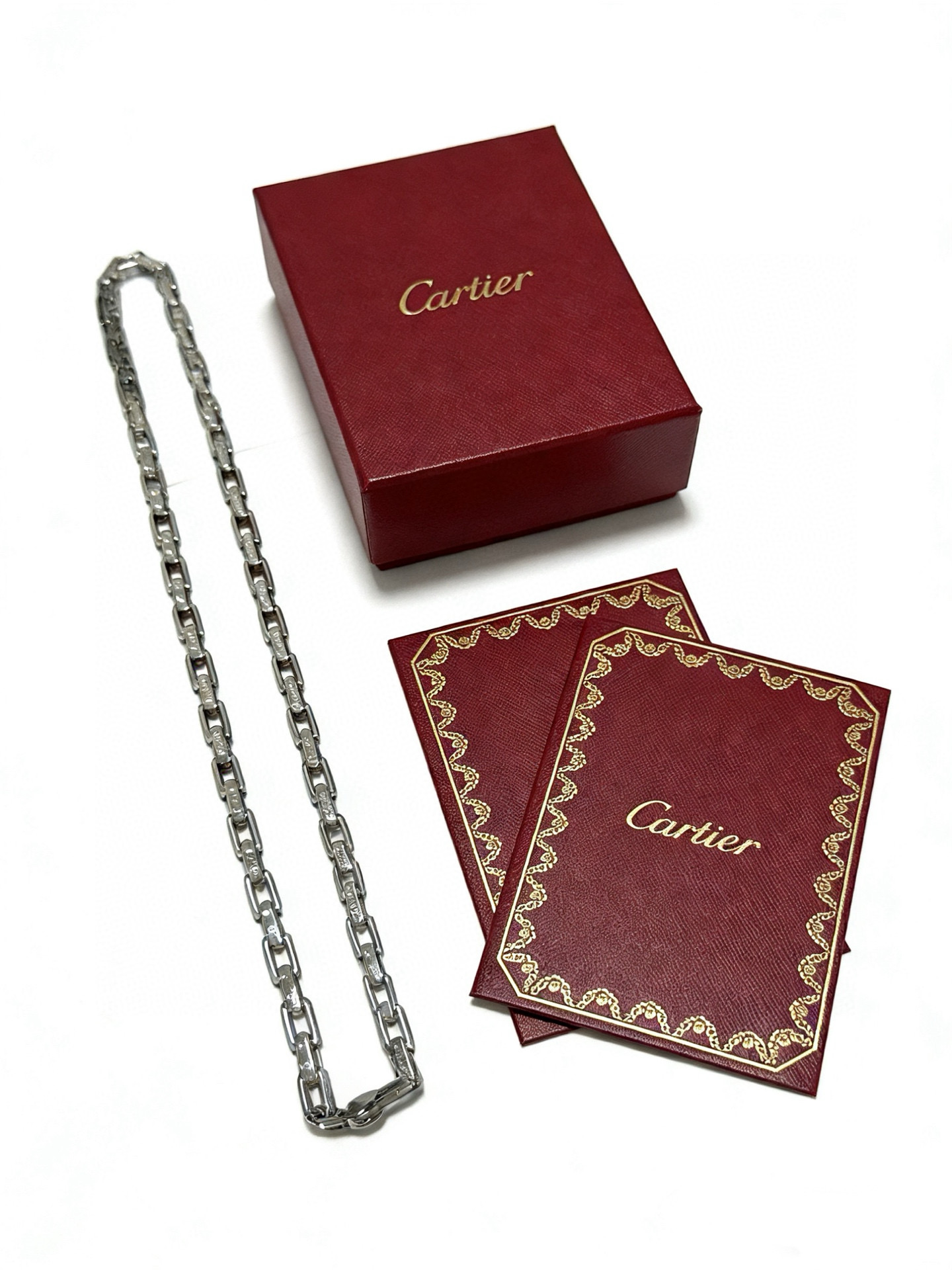 NO:763138,The new Cartier necklace V gold material series is in perfect appearance, with unparalleled details. The unique color is completely impeccable, and is decorated with a classic ring shape design. It is simple yet elegant and eye-catching. The V gold pure handmade combination is more elegant and elegant. Same style for men and women (60cm), fine jewelry, cartier, necklace19860909新款卡地亚项链V金材质系列 品相完美,细节无敌,那种独特的色泽完全无可挑剔,再缀以经典指环外形设计,简约之余却又优雅夺目,V金纯手工的组合更显气色,上手雅致动人.男女同款（60cm）,饰品精品,cartier,necklace,Jewelry