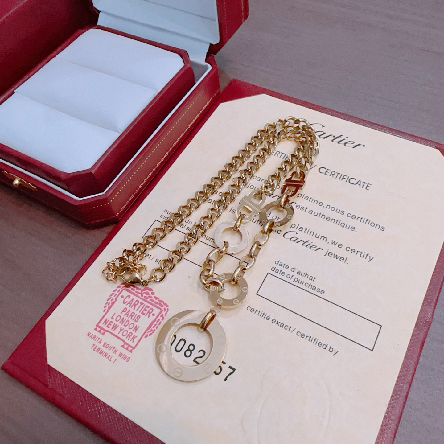 Cartier 项链 新款卡地亚套装项链耳环手链戒指（泰钢材质）系列 那种独特的色泽完全无可挑剔