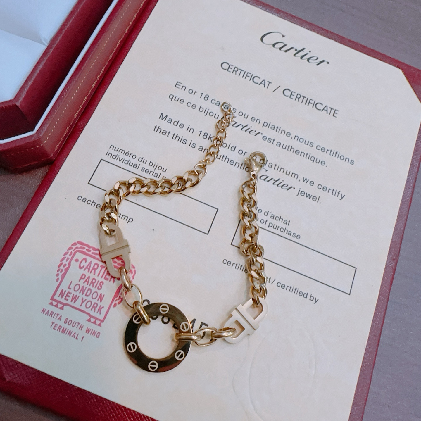 Cartier 手链新款卡地亚套装项链耳环手链戒指（泰钢材质）系列 那种独特的色泽完全无可挑剔 再缀以 指环外形设计