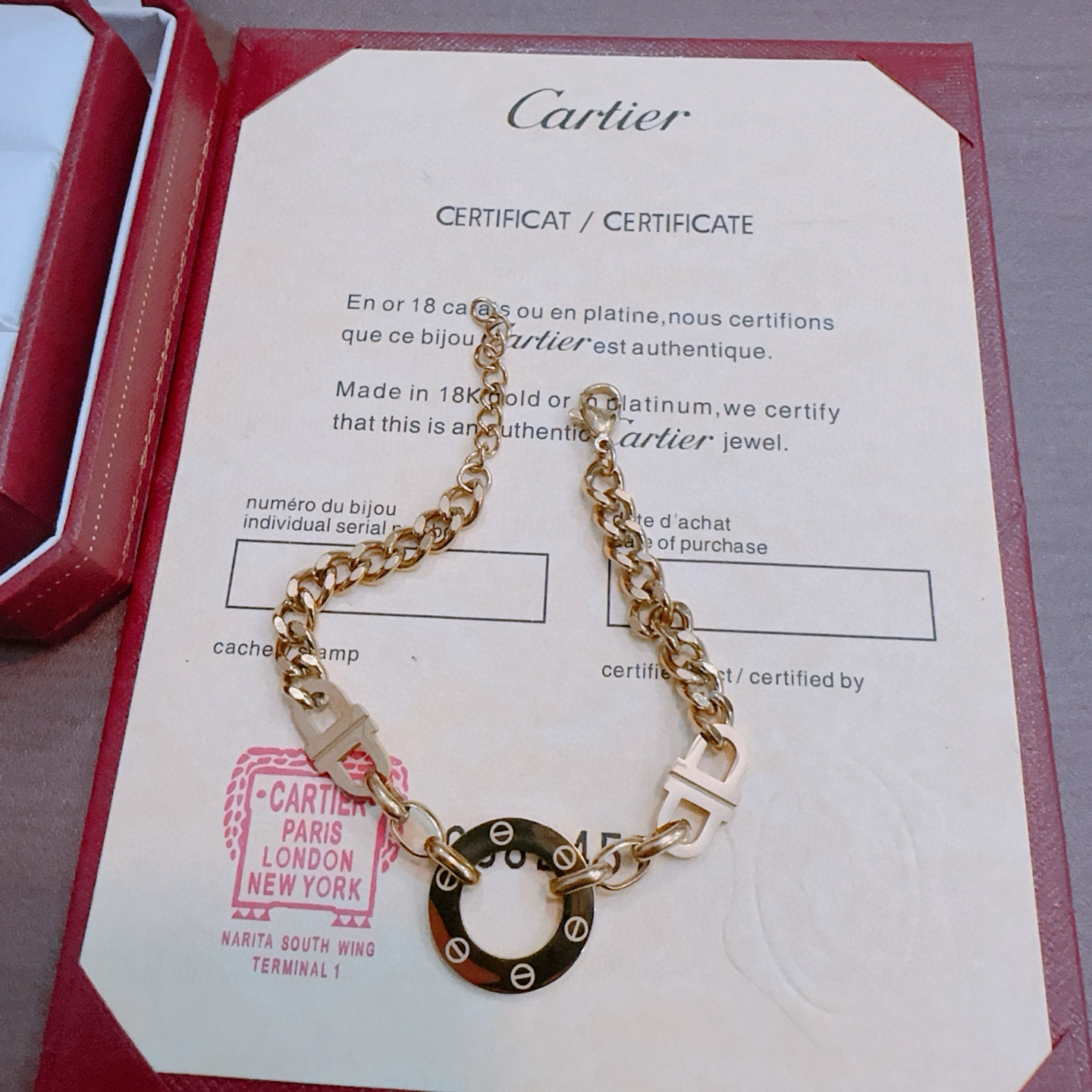Cartier 手链新款卡地亚套装项链耳环手链戒指（泰钢材质）系列 那种独特的色泽完全无可挑剔 再缀以 指环外形设计