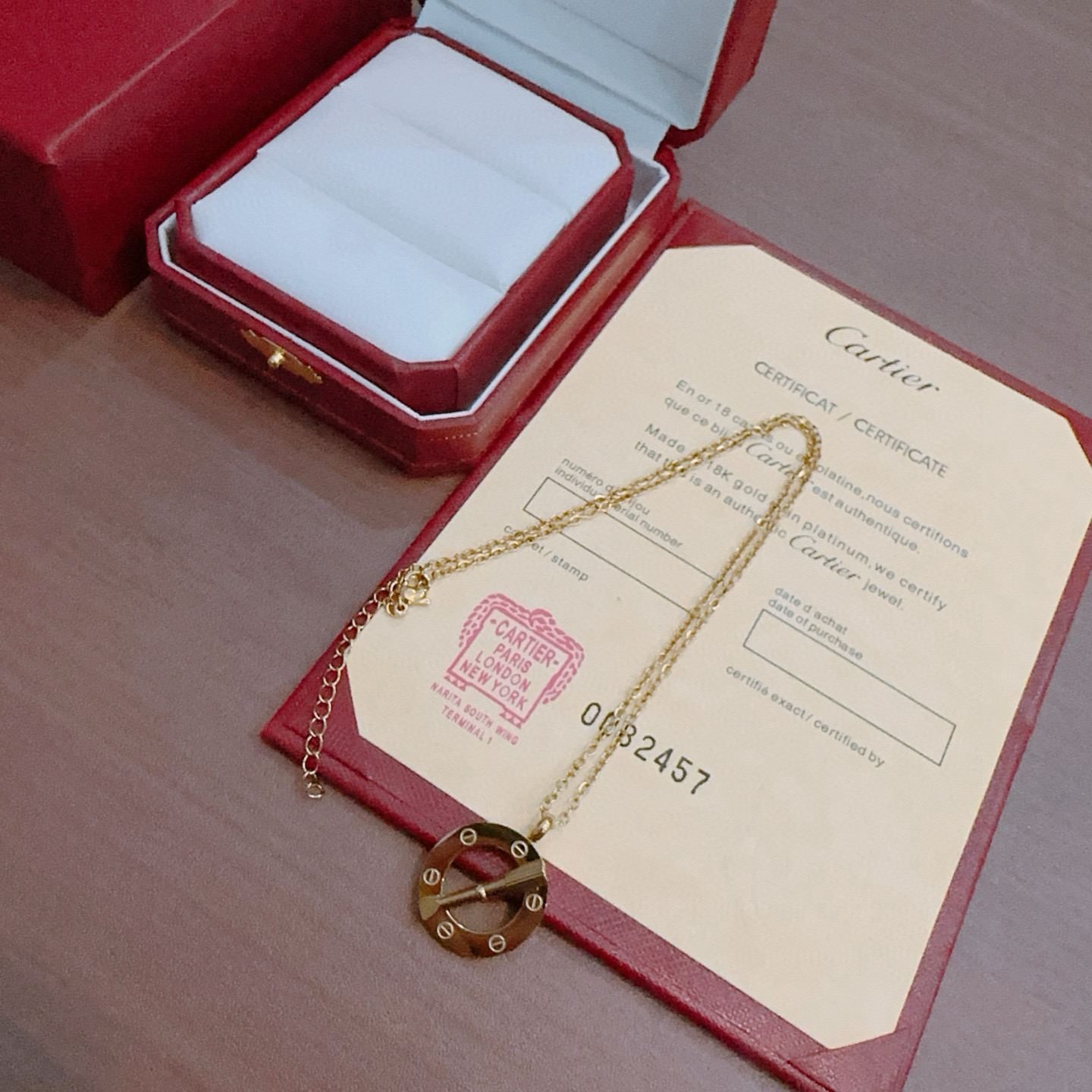 Cartier 项链 新款卡地亚套装项链耳环手链戒指（泰钢材质）系列 那种独特的色泽完全无可挑剔