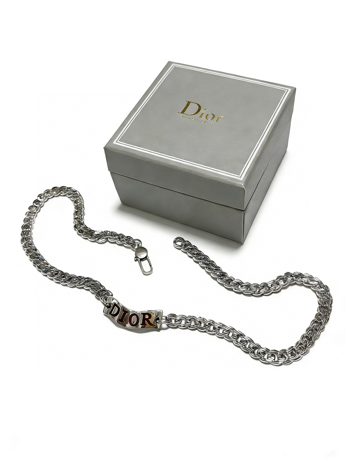 Dior DIOR新款 高品质迪奥项链 新款开模 潮流 男女均可佩戴 同款 摇滚朋克泰银风格 元素 潮流百搭 项链最新款链条档次更高明星 款手链古巴链系列 银项链