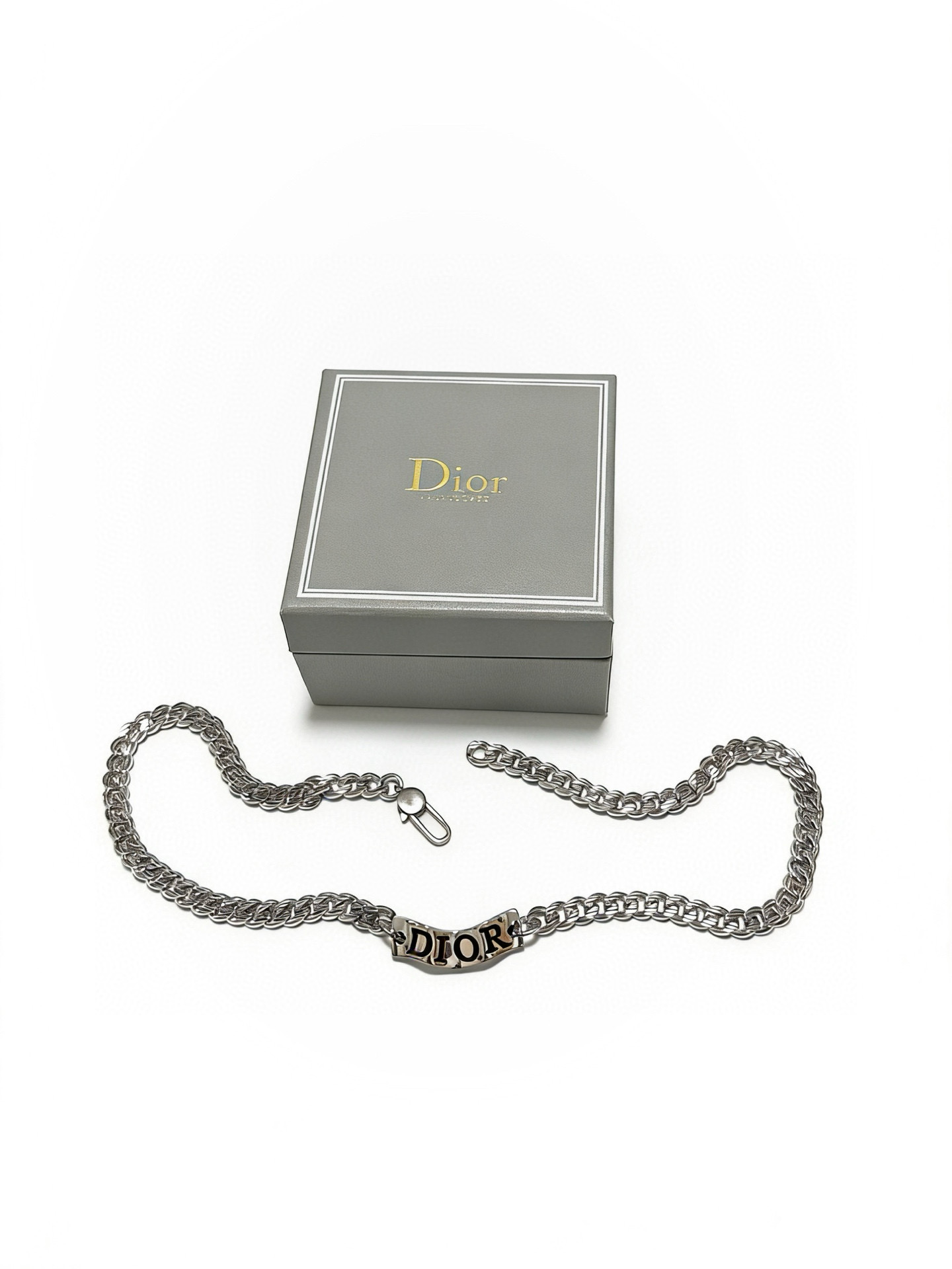 Dior DIOR新款 高品质迪奥项链 新款开模 潮流 男女均可佩戴 同款 摇滚朋克泰银风格 元素 潮流百搭 项链最新款链条档次更高明星 款手链古巴链系列 银项链