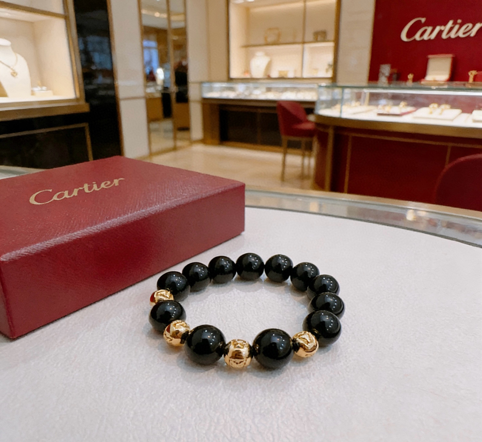 Cartier 新款卡地亚豹子玛瑙手链V金材质系列 品相完美 细节无敌 那种独特的色泽完全无可挑剔