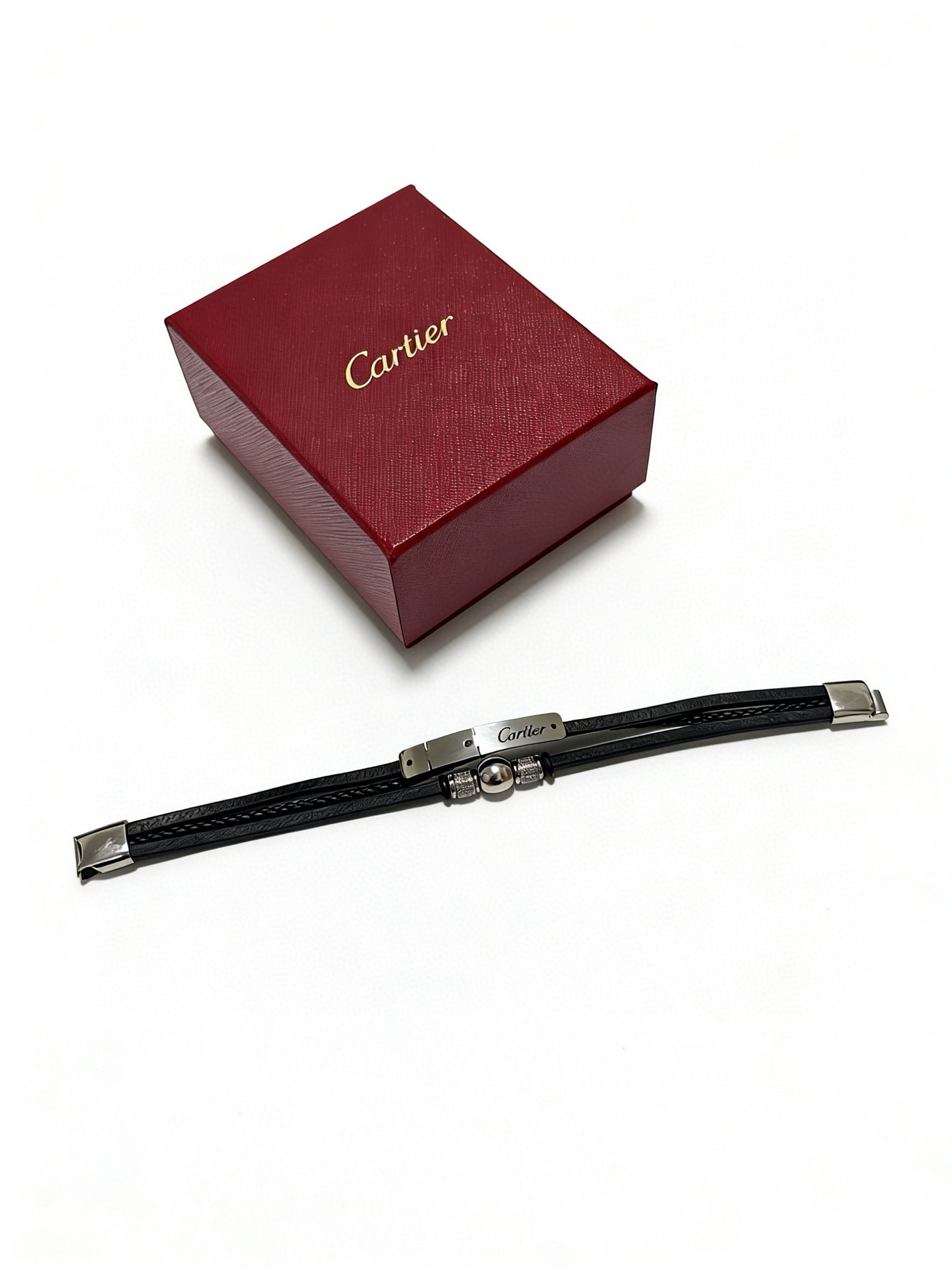 Cartier 高品质卡地亚牛皮手绳手链 新款开模 潮流 男女均可佩戴 同款 摇滚朋克泰银风格 元素 潮流百搭 牛皮最新款链条档次更高明星 款项链系列