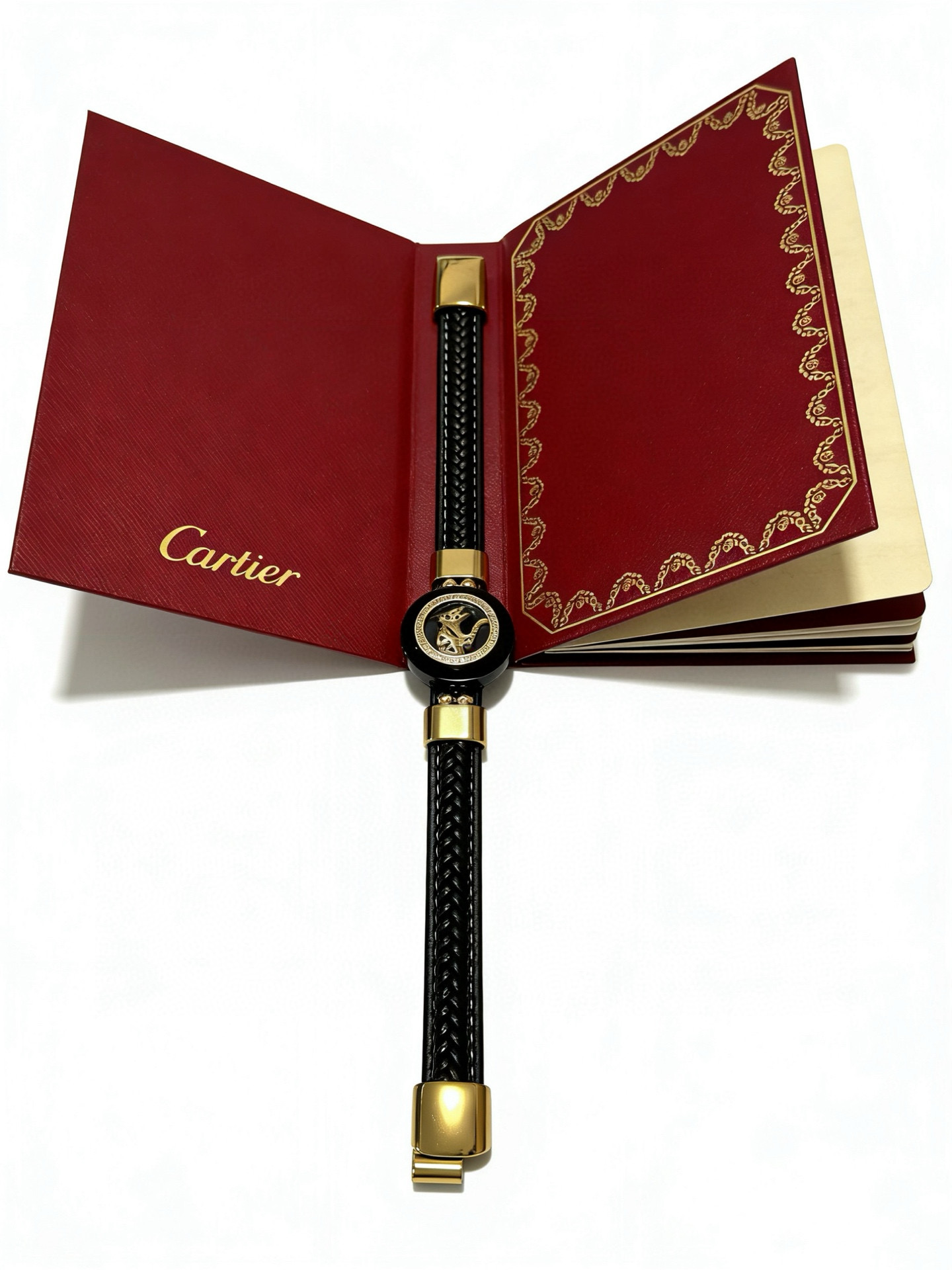 Cartier 卡地亚手链手镯V金牛皮材质系列 品相完美 细节无敌 那种独特的色泽完全无可挑剔 再缀以 指环外形设计
