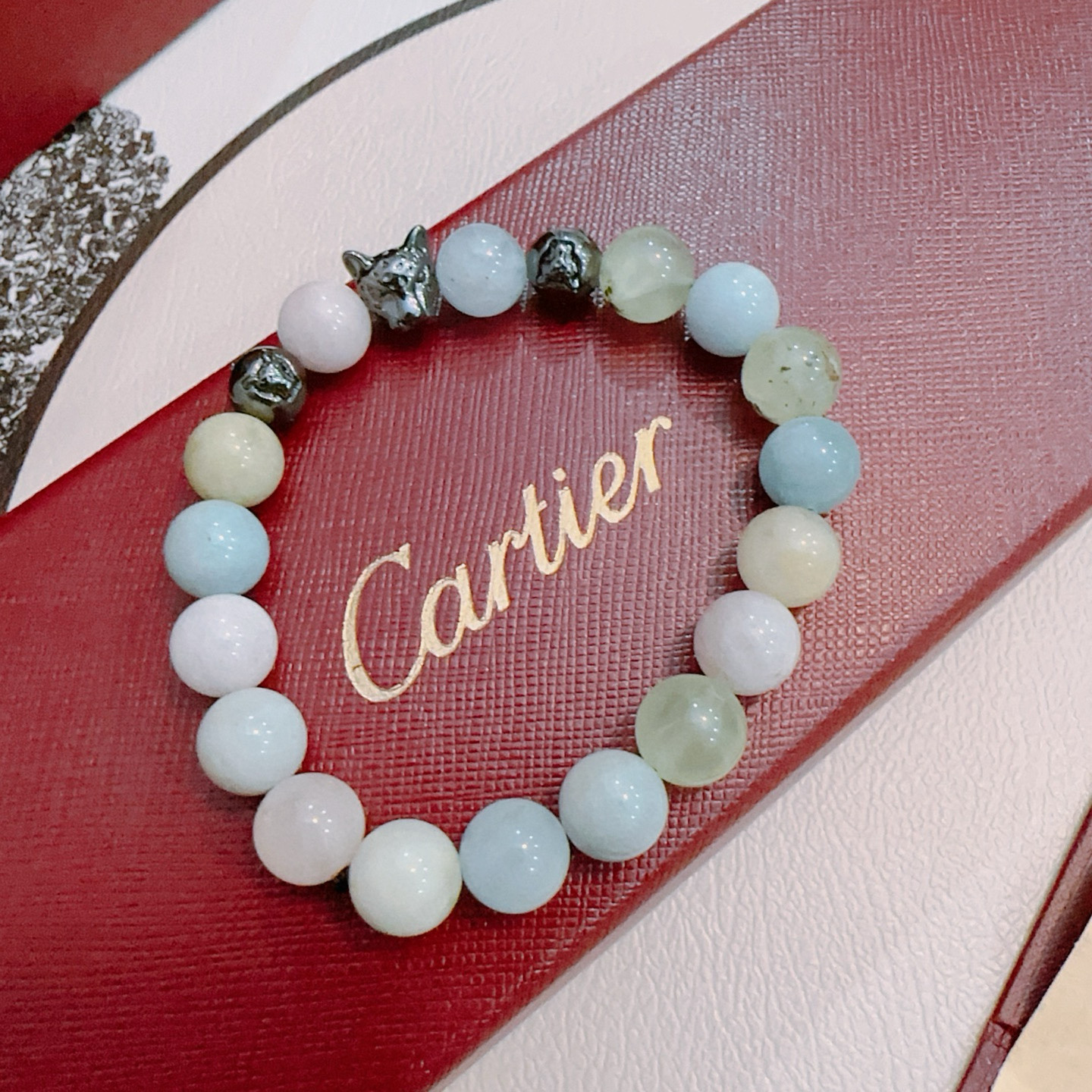 Cartier 新款卡地亚豹子玛瑙手链V金材质系列 品相完美 细节无敌 那种独特的色泽完全无可挑剔