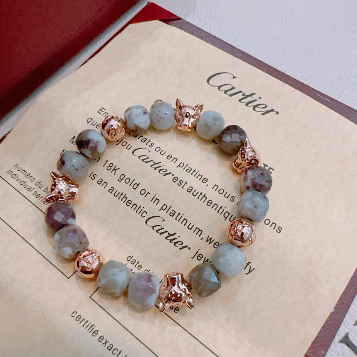 Cartier 新款卡地亚豹子玛瑙手链V金材质系列 品相完美 细节无敌 那种独特的色泽完全无可挑剔