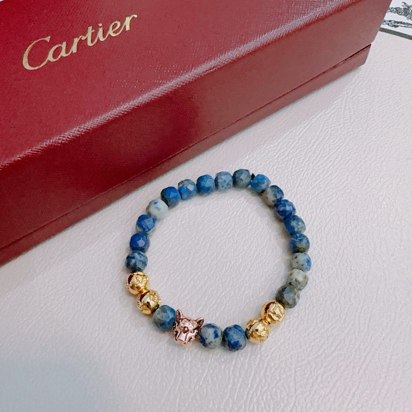Cartier 新款卡地亚豹子玛瑙手链V金材质系列 品相完美 细节无敌 那种独特的色泽完全无可挑剔