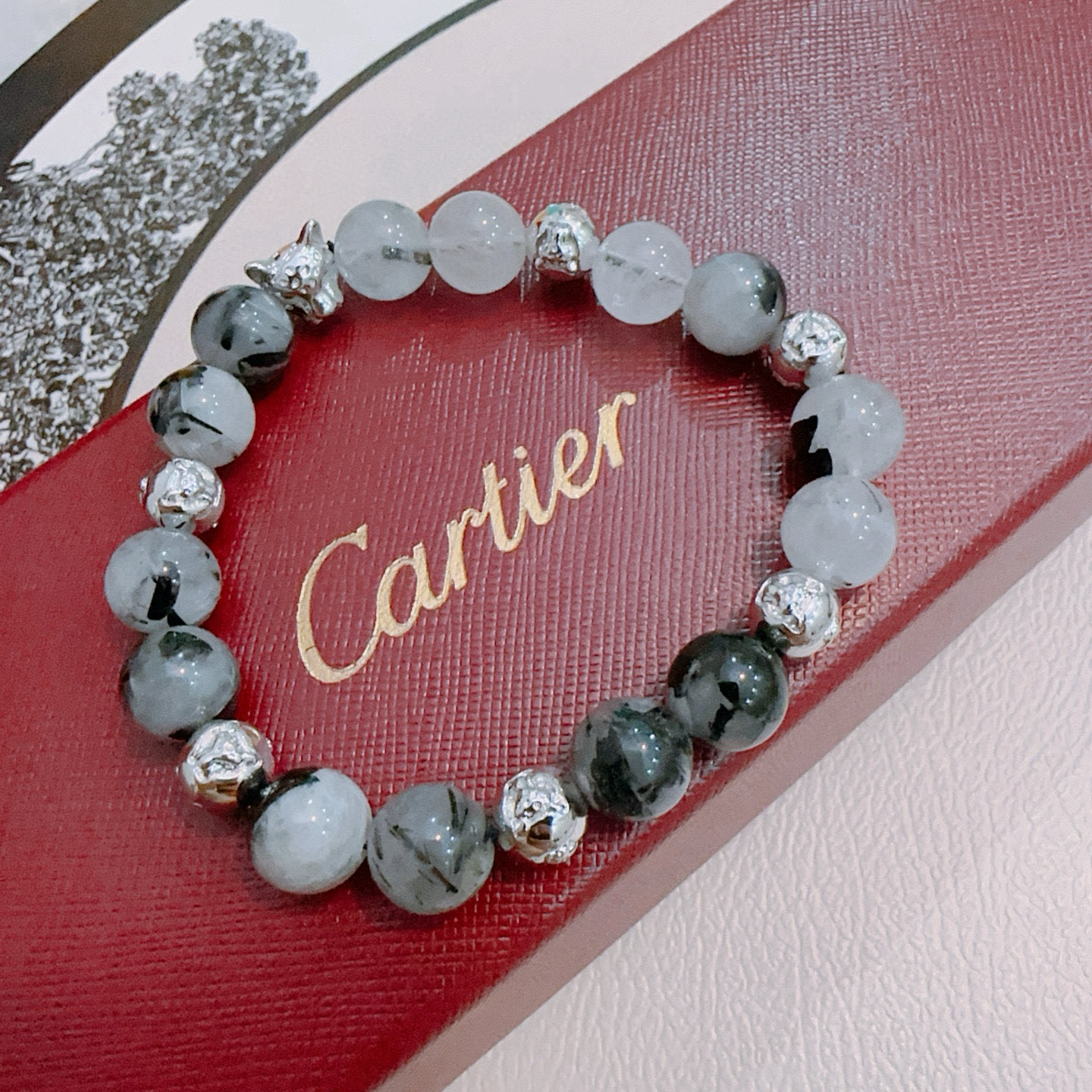 Cartier 新款卡地亚豹子玛瑙手链V金材质系列 品相完美 细节无敌 那种独特的色泽完全无可挑剔