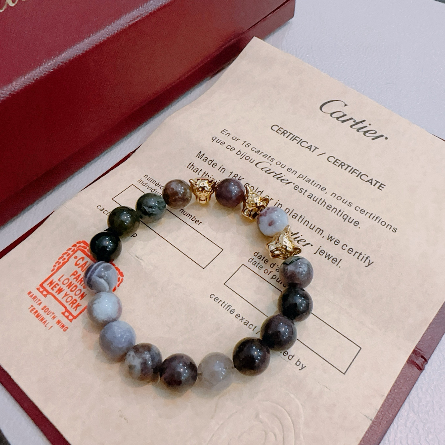 Cartier 新款卡地亚豹子玛瑙手链V金材质系列 品相完美 细节无敌 那种独特的色泽完全无可挑剔
