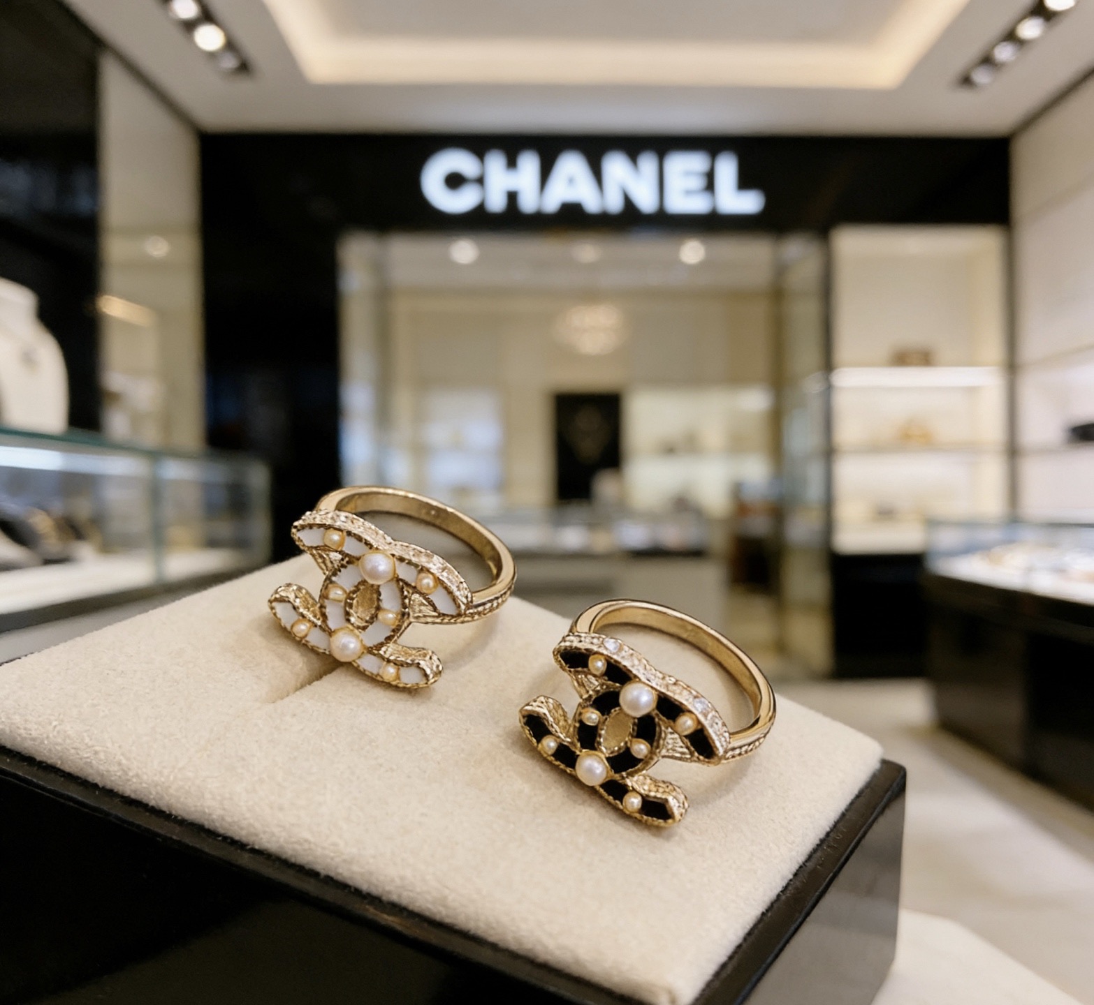 Chanel Chanel 香奈儿 简约 珍珠戒指 精选 质重工打造 适合各种各样手指 码数678