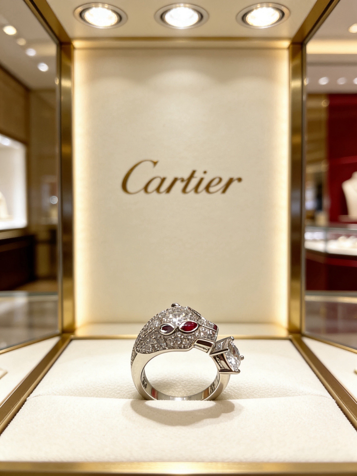 NO:766562,Cartier ring V gold material series has perfect appearance, unrivaled details, and the unique color is completely impeccable. It is also decorated with a classic ring shape design, which is simple yet elegant and eye-catching. The V gold pure handmade combination is more elegant and elegant. The same style for men and women. Cartier ring has an adjustable opening, fine jewelry, cartier, ring19860909卡地亚戒指V金材质系列 品相完美,细节无敌,那种独特的色泽完全无可挑剔,再缀以经典指环外形设计,简约之余却又优雅夺目,V金纯手工的组合更显气色,上手雅致动人.男女同款 卡地亚戒指 开口可调节,饰品精品,cartier,ring,Jewelry