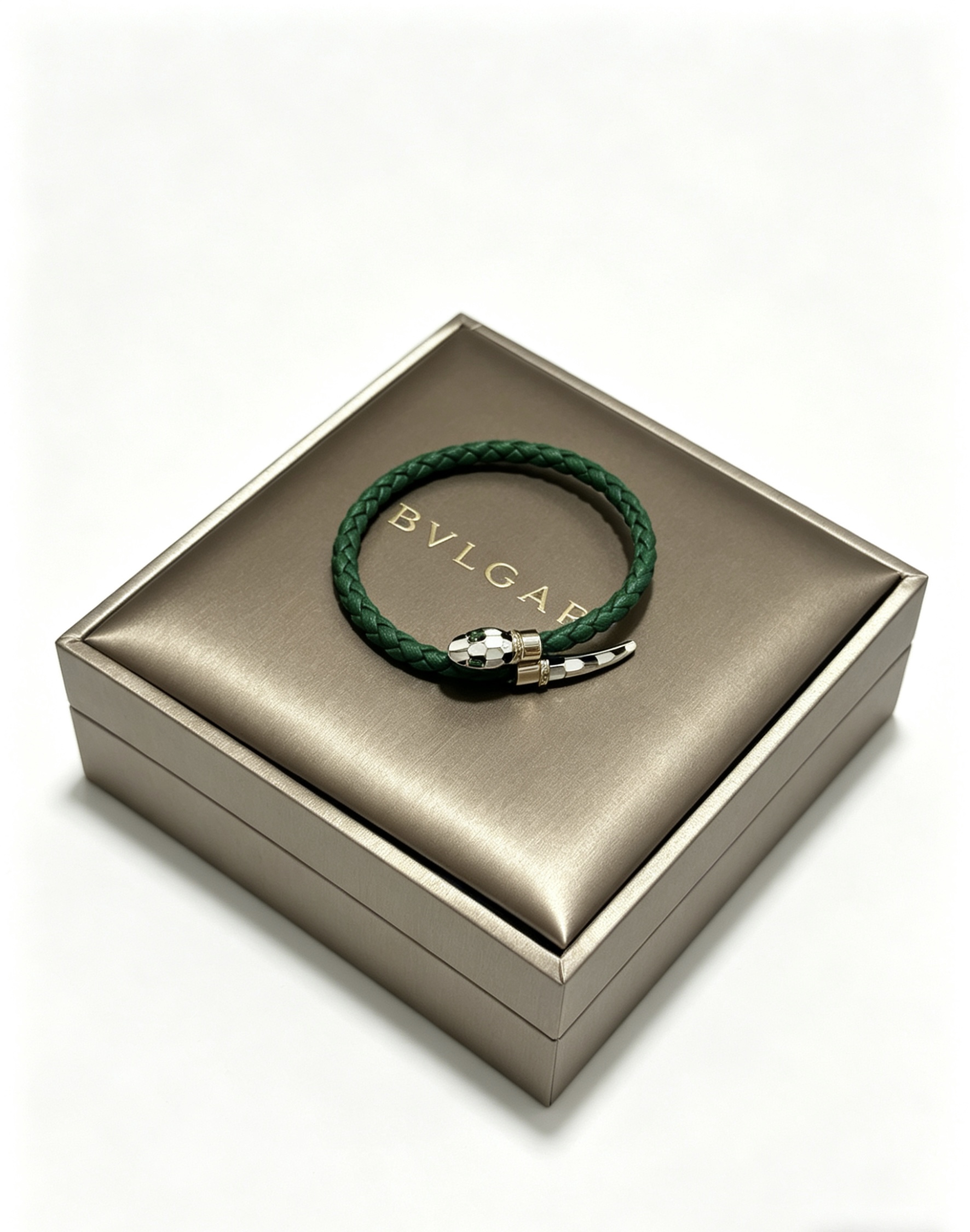 Accessories Style Leather Chain Bag Lookbook Reference image 2