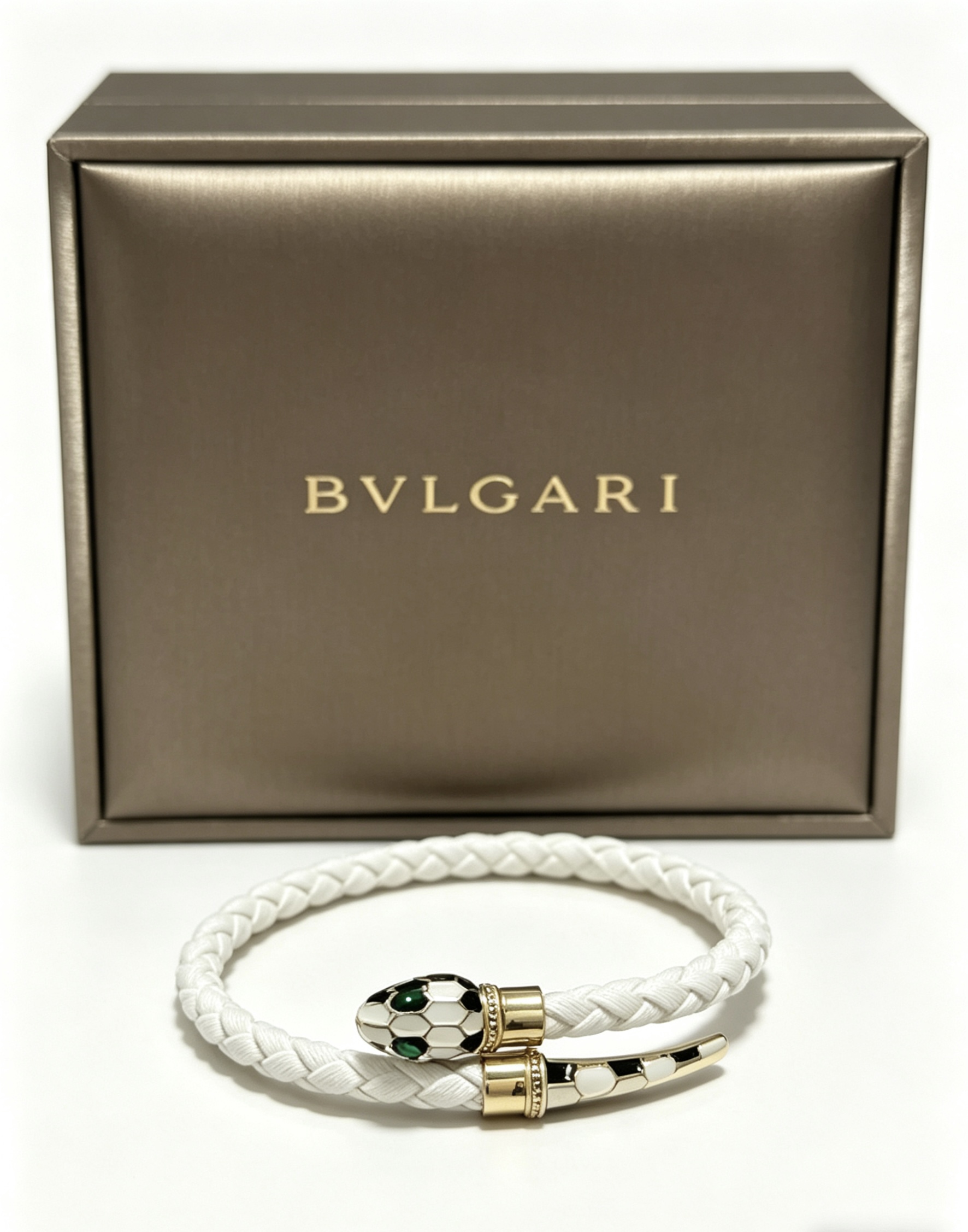 Accessories Style Leather Chain Bag Lookbook Reference image 1
