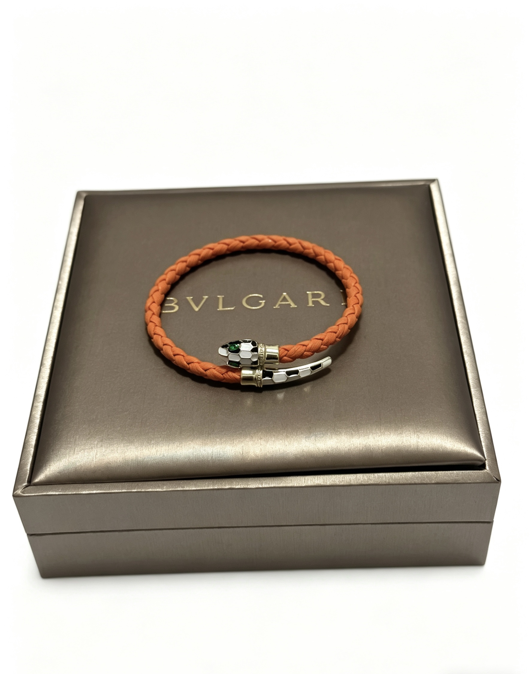 Accessories Style Leather Chain Bag Lookbook Reference image 1