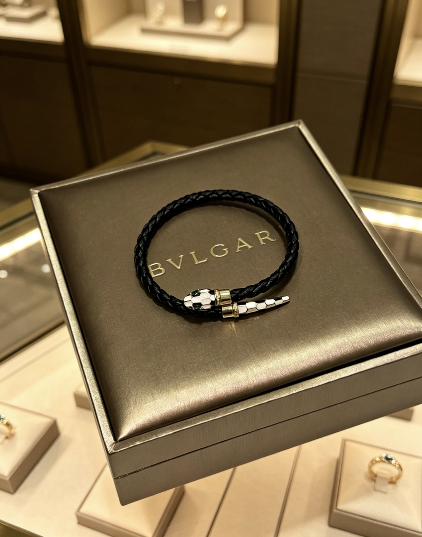 Accessories Style Leather Chain Bag Accessories Chain Bag detail image 8 from source 780602