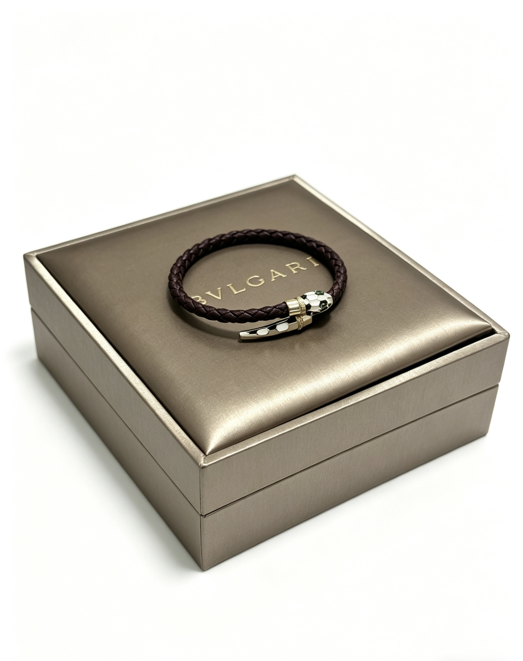 Accessories Style Leather Chain Bag Lookbook Reference image 2