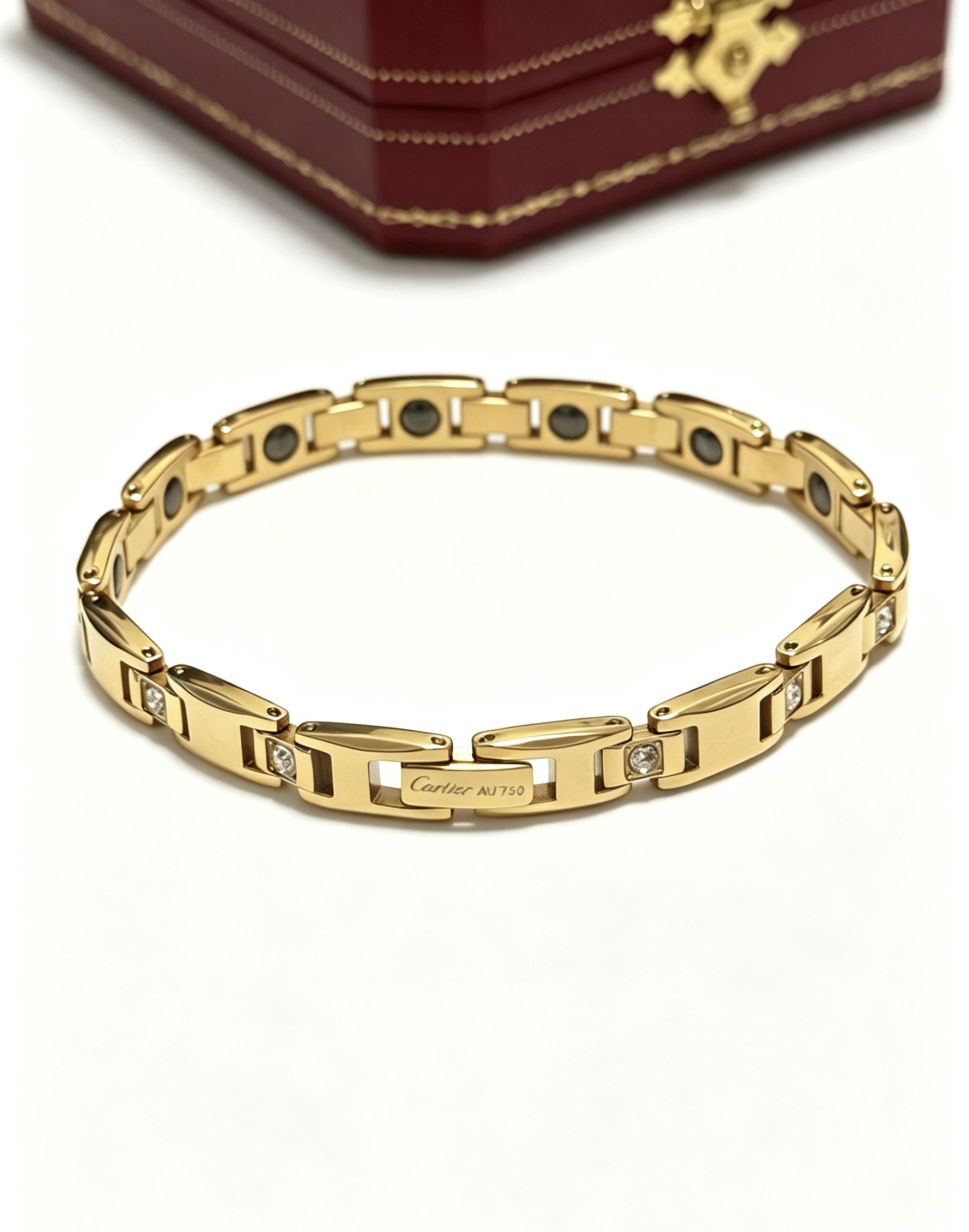 NO:863726,Cartier Bracelet V gold material series has perfect appearance, unparalleled details, the unique color is completely impeccable, and is decorated with a classic ring shape design, which is simple yet elegant and eye-catching. The pure handmade combination of V gold is more elegant and elegant. Same style for men and women. Cartier bracelet, jewelry boutique, cartier, bracelet19860909卡地亚手链V金材质系列 品相完美,细节无敌,那种独特的色泽完全无可挑剔,再缀以经典指环外形设计,简约之余却又优雅夺目,V金纯手工的组合更显气色,上手雅致动人.男女同款 卡地亚手链,饰品精品,cartier,bracelet,Jewelry