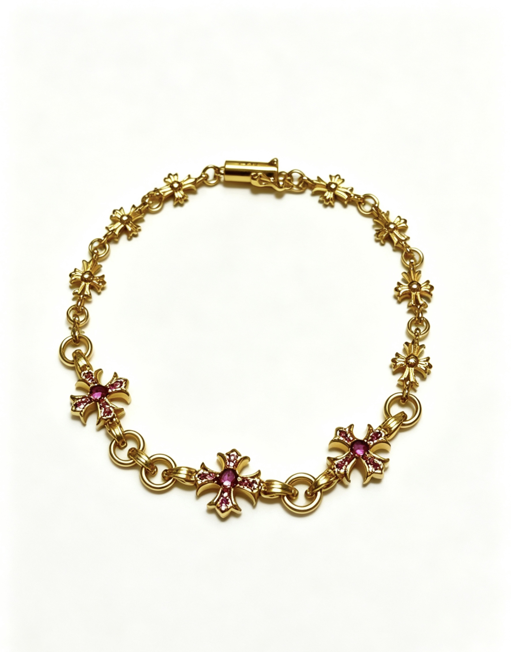 NO:817613,New [counter quality] Chrome Hearts Classic Retro Cross Flower Glossy Cuban Bracelet, the original concave and convex shapes have different pattern design styles, showing a distinctive cross. The Scout flower is the symbol of Chrome Hearts, so it is more durable. Genuine pattern-printed Chrome Hearts distinguishes the ordinary light version in the market. Match the version and standard quality. Look at the printing details. The degree of retro ash oxidation. Seiko version!  !  !  Purely handmade, authentic mold opening, trendy and fashionable must-have, can be worn by both men and women, the same style for couples, official website original version, rock punk Thai silver style, retro elements, trendy and versatile (code number 18, 20, 22 can be changed in size), fine jewelry, chrome hearts, chrome hearts, bracelets19860909新款【专柜品质】Chrome Hearts克罗心经典复古十字花光面古巴手链,原图凹凸造型不同的花纹设计风格 呈现出与众不同 十字架 童军花是克罗心的志 所以更经久不衰 正品打版Chrome Hearts克罗心 区别市场普通轻版 对版对标品质 看字印细节 复古做旧灰氧程度.精工版本！！！ 纯手工打造 正品开模 潮流时尚必备 男女均可佩戴 情侣同款 官网原版 摇滚朋克泰银风格 复古元素 潮流百搭（码数18 20 22可改尺寸）,饰品精品,chrome hearts,chrome hearts,bracelet,Jewelry