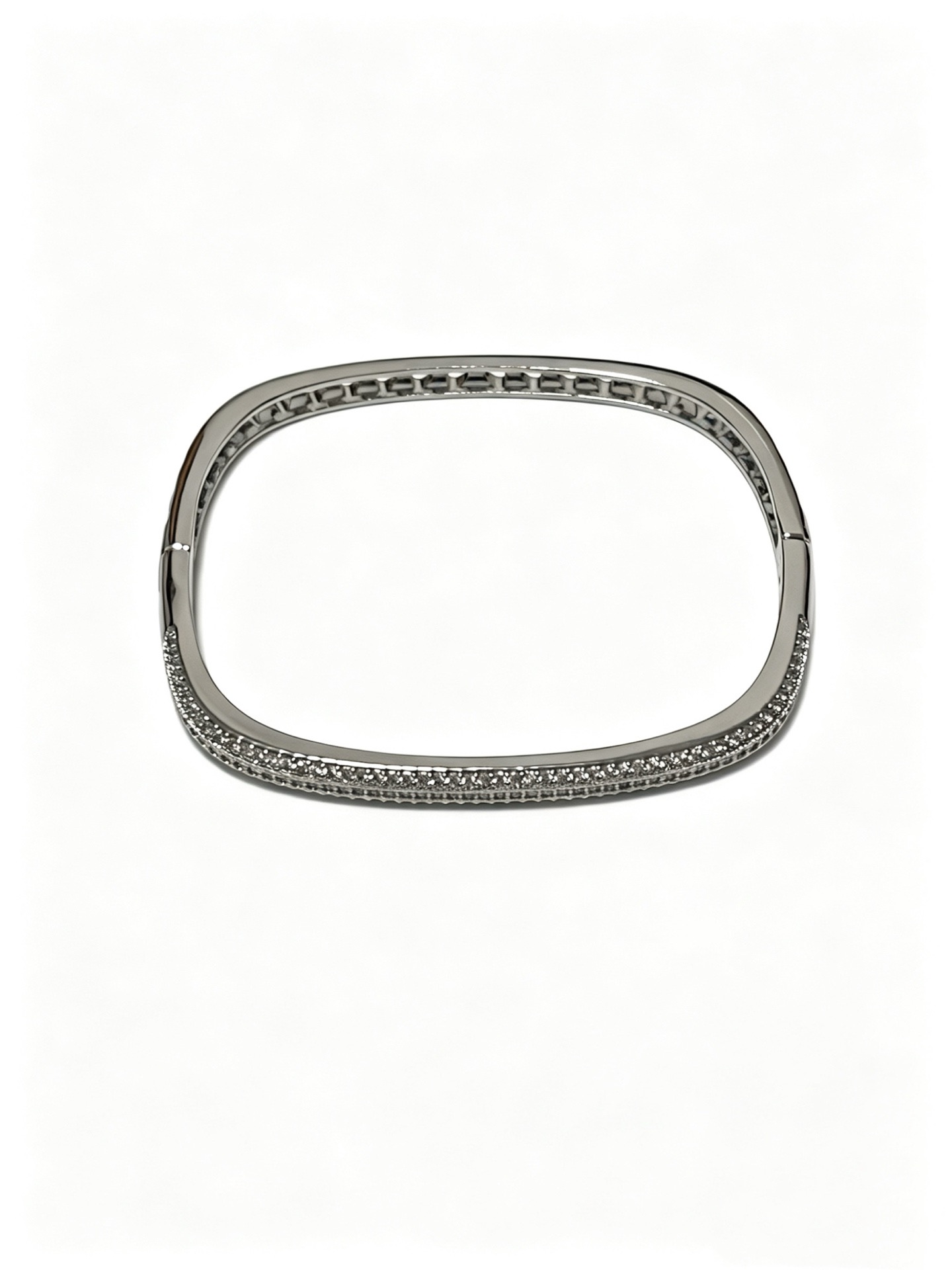 NO:859316,Cartier bracelet bracelet V gold material series, perfect appearance, unparalleled details, the unique color is completely impeccable, and decorated with a classic ring shape design, simple yet elegant and eye-catching, the V gold pure handmade combination is more elegant, elegant and moving. Same style for men and women Cartier bracelet, jewelry boutique, cartier, bracelet, bracelet19860909卡地亚手链手镯V金材质系列 品相完美,细节无敌,那种独特的色泽完全无可挑剔,再缀以经典指环外形设计,简约之余却又优雅夺目,V金纯手工的组合更显气色,上手雅致动人.男女同款 卡地亚手链,饰品精品,cartier,bracelet,bracelet,Jewelry