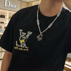 DIOR。新款 迪奥项链🇷🇼原单货🇷🇼专柜新款开模复古潮流时尚必备 男女均可佩戴 情侣款同款 摇滚朋克泰 DIOR。新款 迪奥项链🇷🇼原单货🇷🇼专柜新款开模复古潮流时尚必备 男女均可佩戴 情侣款同款 摇滚朋克泰