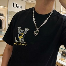DIOR。新款 迪奥项链🇷🇼原单货🇷🇼专柜新款开模复古潮流时尚必备 男女均可佩戴 情侣款同款 摇滚朋克泰 DIOR。新款 迪奥项链🇷🇼原单货🇷🇼专柜新款开模复古潮流时尚必备 男女均可佩戴 情侣款同款 摇滚朋克泰