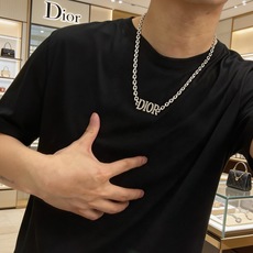 DIOR。新款 迪奥项链🇷🇼原单货🇷🇼专柜新款开模复古潮流时尚必备 男女均可佩戴 情侣款同款 摇滚朋克泰 DIOR。新款 迪奥项链🇷🇼原单货🇷🇼专柜新款开模复古潮流时尚必备 男女均可佩戴 情侣款同款 摇滚朋克泰