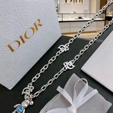 DIOR。新款 迪奥项链🇷🇼原单货🇷🇼专柜新款开模复古潮流时尚必备 男女均可佩戴 情侣款同款 摇滚朋克泰 DIOR。新款 迪奥项链🇷🇼原单货🇷🇼专柜新款开模复古潮流时尚必备 男女均可佩戴 情侣款同款 摇滚朋克泰