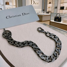 DIOR新款。高品质迪奥手链原单货专柜新款开模复古潮流时尚必备 男女均可佩戴 情侣款同款 摇滚朋克泰银风 DIOR新款。高品质迪奥手链原单货专柜新款开模复古潮流时尚必备 男女均可佩戴 情侣款同款 摇滚朋克泰银风