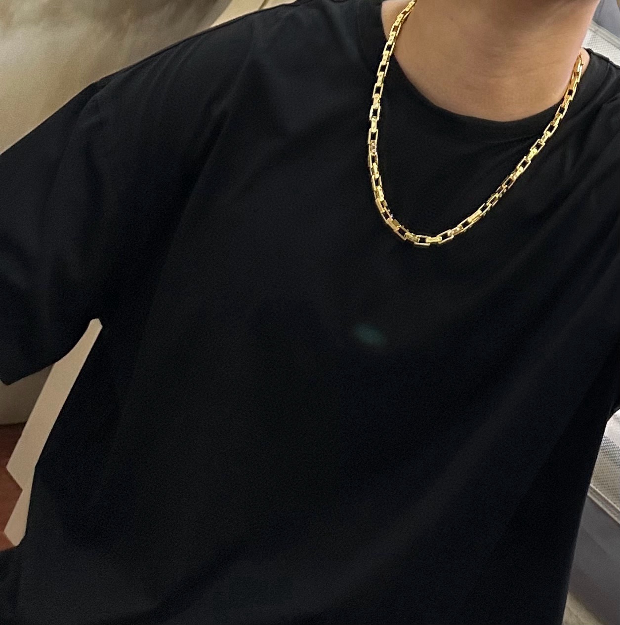 新款卡地亚项链V金材质系列 品相完美，细节无敌，那种独特的色泽完全无可挑剔，再缀以经典指环外形设计，简约