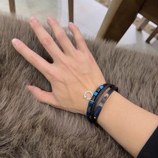 高品质卡地亚牛皮手绳手链💍原单货专柜新款开模复古潮流时尚必备 男女均可佩戴 情侣款同款 摇滚朋克泰银风格 高品质卡地亚牛皮手绳手链💍原单货专柜新款开模复古潮流时尚必备 男女均可佩戴 情侣款同款 摇滚朋克泰银风格