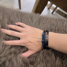 高品质卡地亚牛皮手绳手链💍原单货专柜新款开模复古潮流时尚必备 男女均可佩戴 情侣款同款 摇滚朋克泰银风格 高品质卡地亚牛皮手绳手链💍原单货专柜新款开模复古潮流时尚必备 男女均可佩戴 情侣款同款 摇滚朋克泰银风格