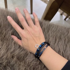 高品质卡地亚牛皮手绳手链💍原单货专柜新款开模复古潮流时尚必备 男女均可佩戴 情侣款同款 摇滚朋克泰银风格 高品质卡地亚牛皮手绳手链💍原单货专柜新款开模复古潮流时尚必备 男女均可佩戴 情侣款同款 摇滚朋克泰银风格