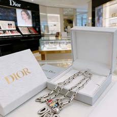 DIOR。新款 迪奥项链🇷🇼原单货🇷🇼专柜新款开模复古潮流时尚必备 男女均可佩戴 情侣款同款 摇滚朋克泰 DIOR。新款 迪奥项链🇷🇼原单货🇷🇼专柜新款开模复古潮流时尚必备 男女均可佩戴 情侣款同款 摇滚朋克泰