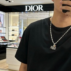 DIOR。新款 迪奥项链🇷🇼原单货🇷🇼专柜新款开模复古潮流时尚必备 男女均可佩戴 情侣款同款 摇滚朋克泰 DIOR。新款 迪奥项链🇷🇼原单货🇷🇼专柜新款开模复古潮流时尚必备 男女均可佩戴 情侣款同款 摇滚朋克泰