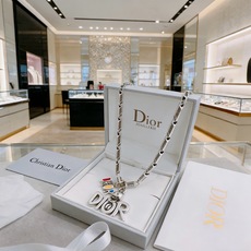 DIOR。新款 迪奥项链🇷🇼原单货🇷🇼专柜新款开模复古潮流时尚必备 男女均可佩戴 情侣款同款 摇滚朋克泰 DIOR。新款 迪奥项链🇷🇼原单货🇷🇼专柜新款开模复古潮流时尚必备 男女均可佩戴 情侣款同款 摇滚朋克泰