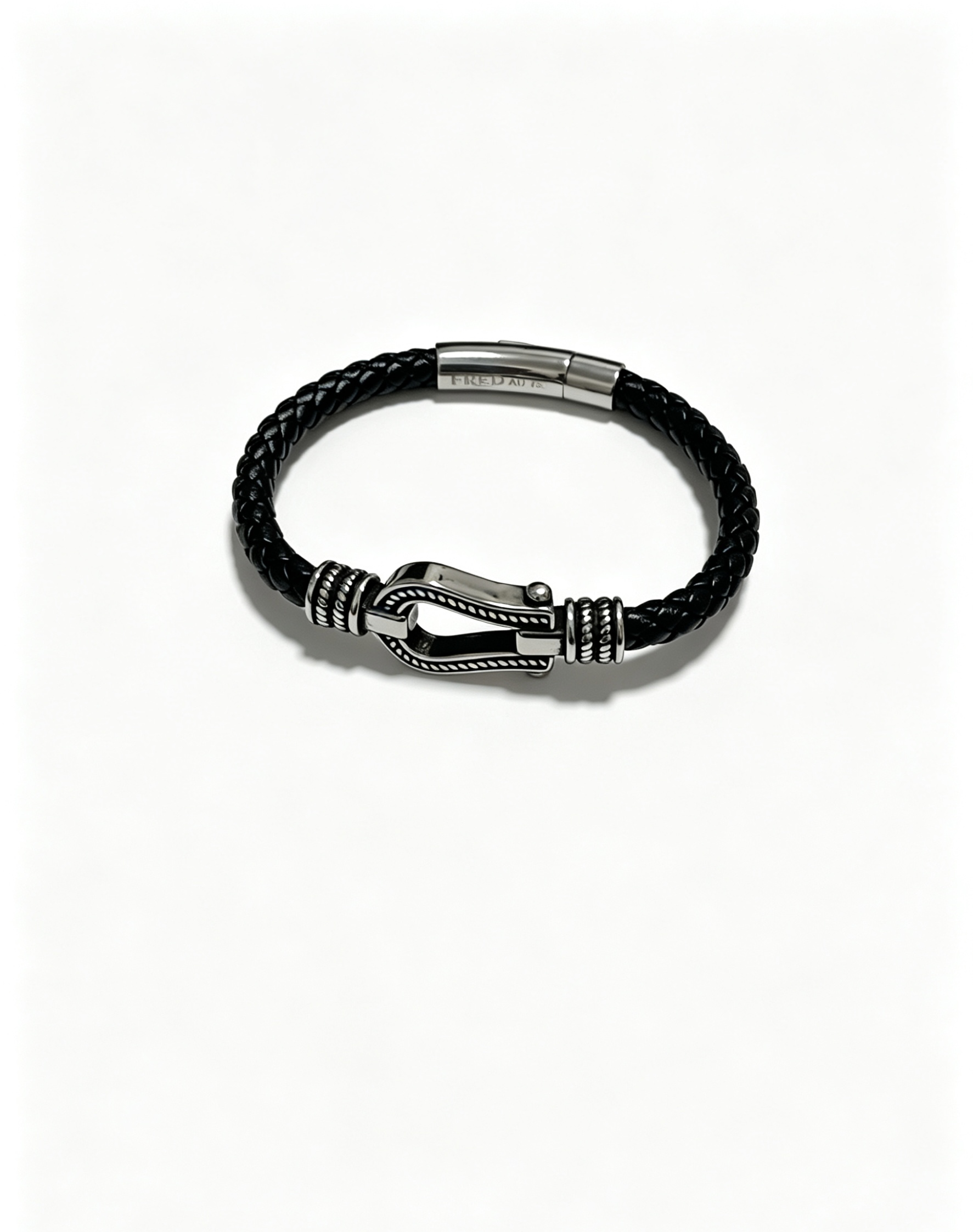 NO:879483,New product release hot Fred Feiden small horseshoe buckle unisex high-quality cowhide leather bracelet big brand fashion exquisite FORCE series bracelets high-end customization ~ electroplating 18k gold craftsmanship horseshoe buckle head bracelet bracelet!  The effect is very versatile. Internet celebrity. A must-have item for fashionistas. Couple style for men and women, boutique jewelry, bracelet, bracelet, cowhide.19860909新品发布火爆费雷德 Fred斐登小马蹄扣中性款高品质牛皮手链大牌 时尚 精致FORCE 系列手链高端定制～电镀18k金工艺 精工马蹄扣头手链手镯！上手效果非常百搭 网红达人 时尚一族必备单品 男女同款情侣款,饰品精品,bracelet,bracelet,cowhide,Jewelry