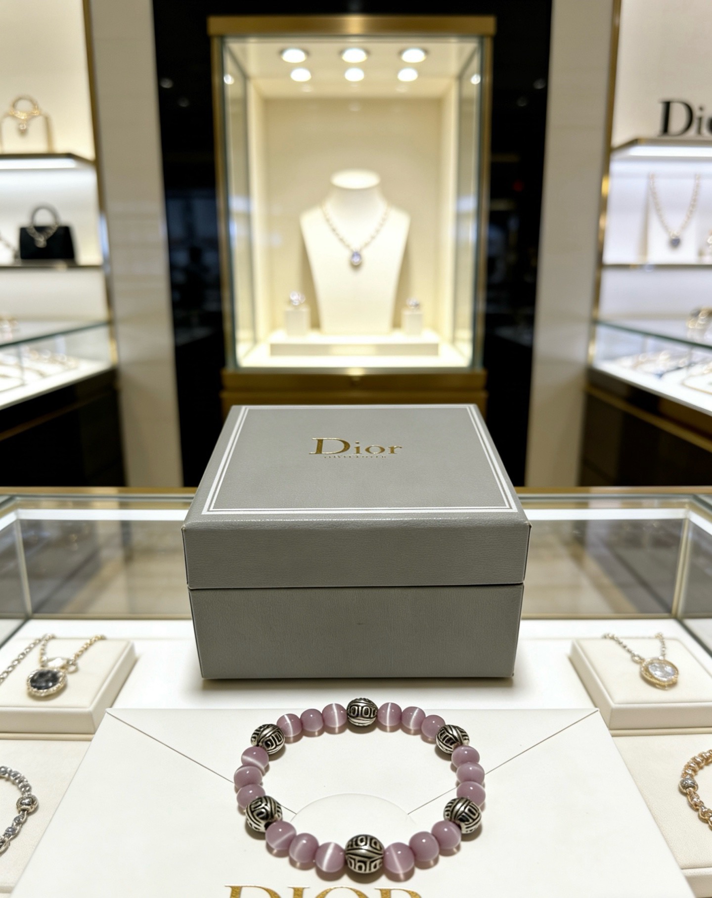 Dior Beaded Bracelet bracelet Antique silver metal light purple cat s eye stone 18cm