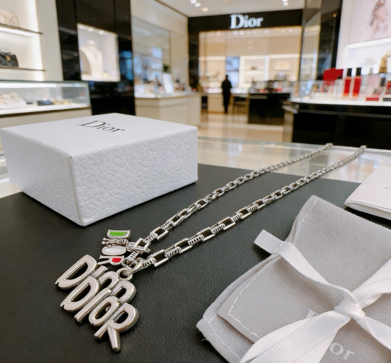 Dior Haute Joaillerie Fine Jewelry Earrings Necklace Ring Ref 3