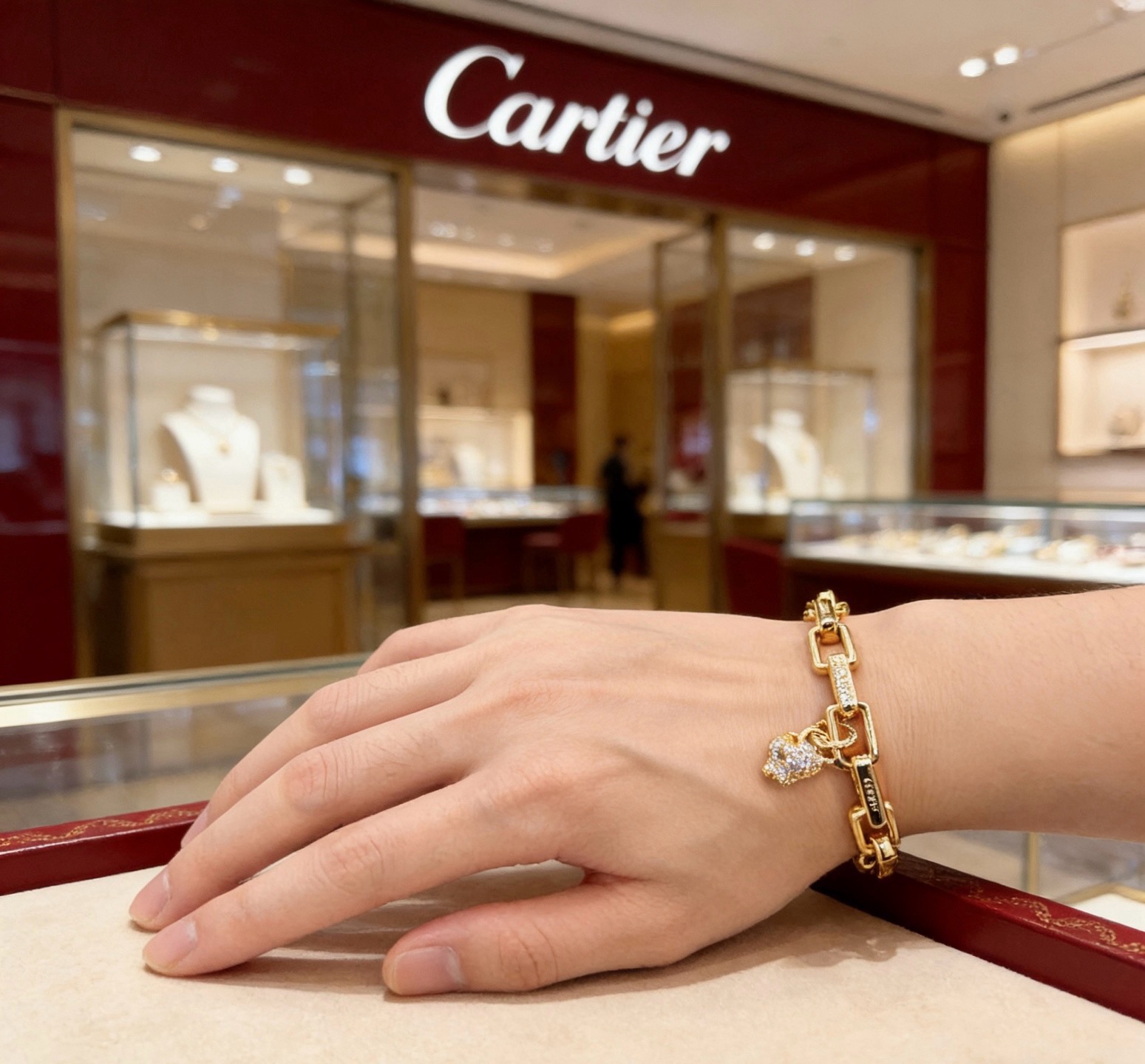 Cartier Haute Joaillerie Fine Jewelry Earrings Necklace Ring Ref 7