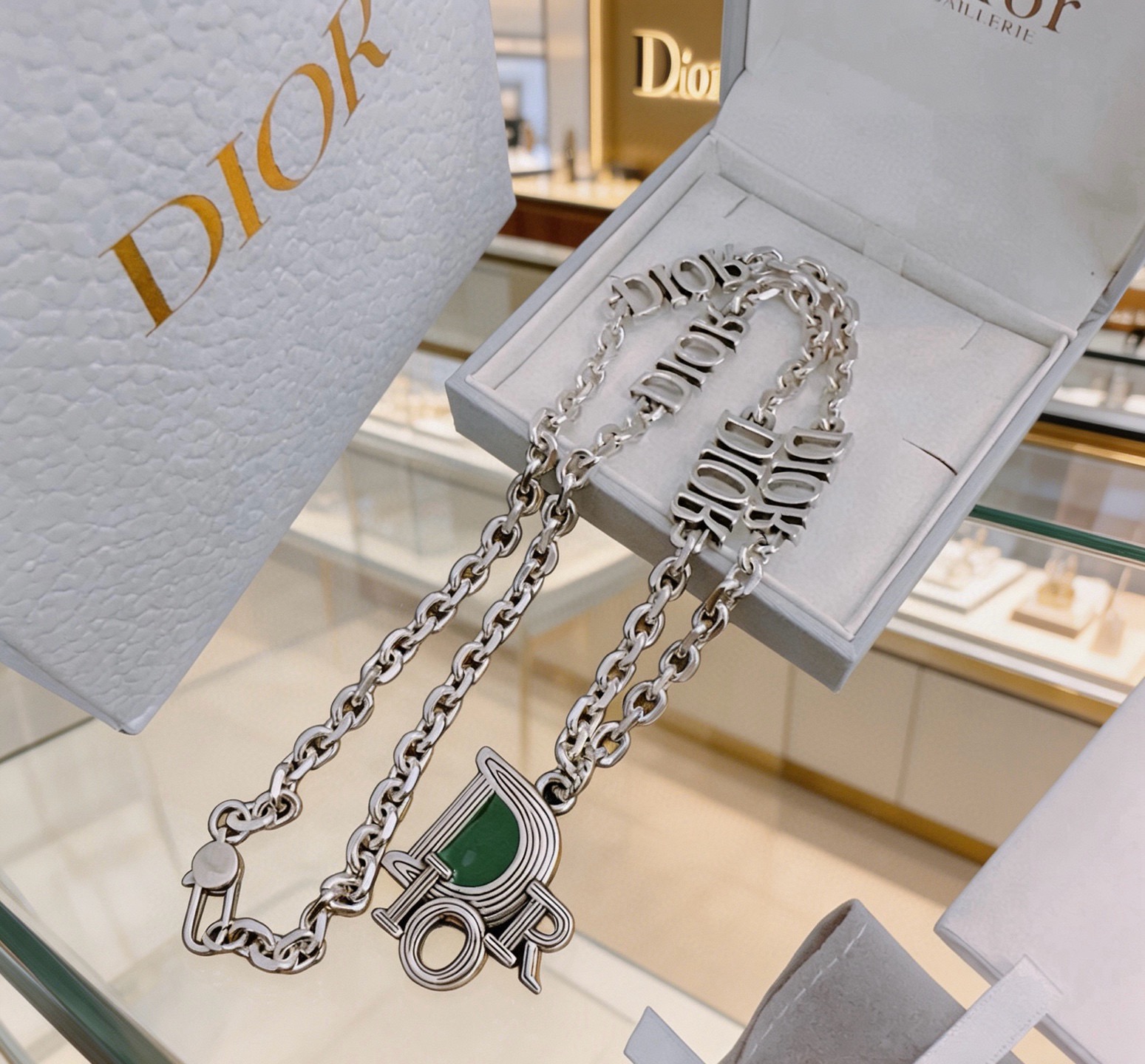 Dior Haute Joaillerie Fine Jewelry Earrings Necklace Ring Ref 6