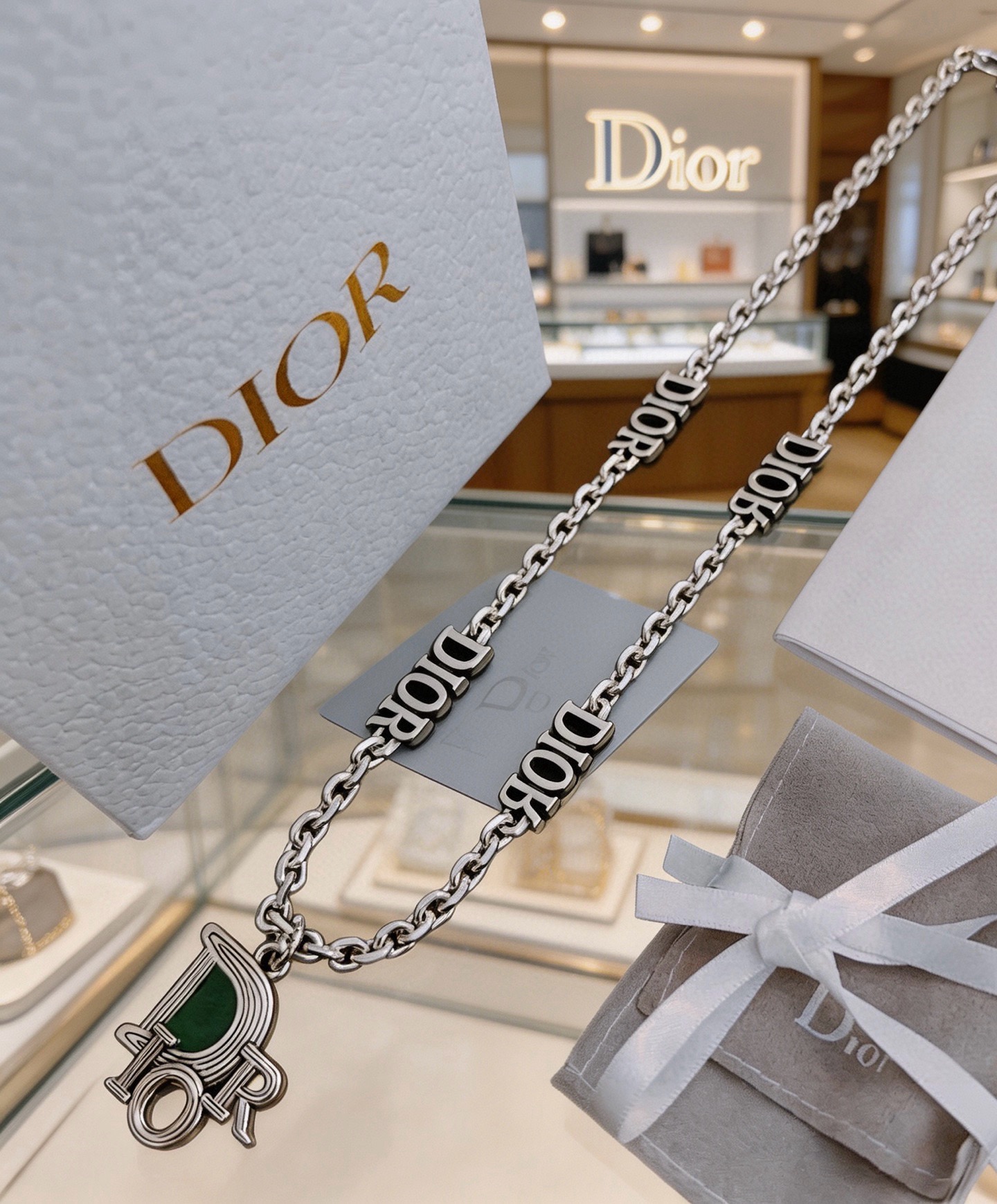 Dior Haute Joaillerie Fine Jewelry Earrings Necklace Ring Ref 3