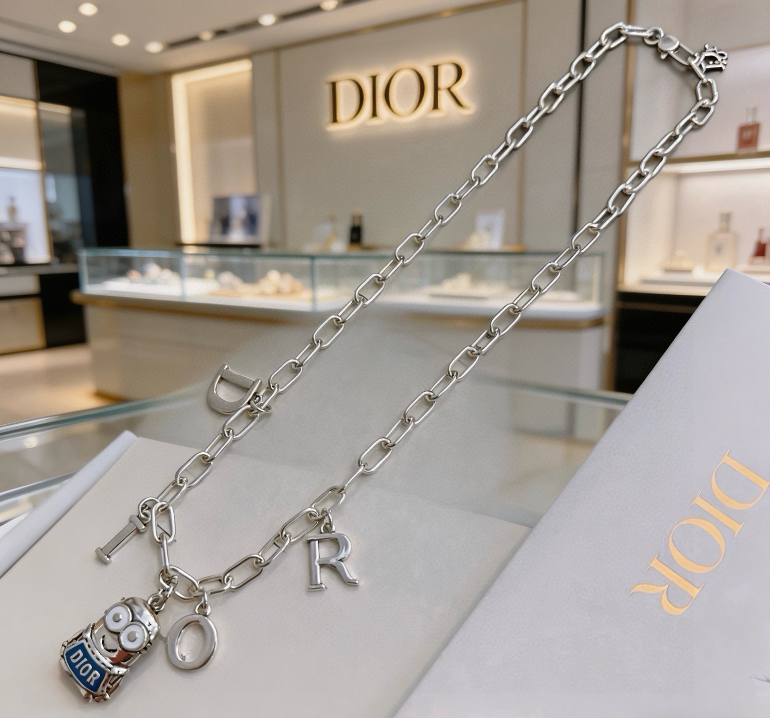 Dior Haute Joaillerie Fine Jewelry Earrings Necklace Ring Ref.2068A707 8