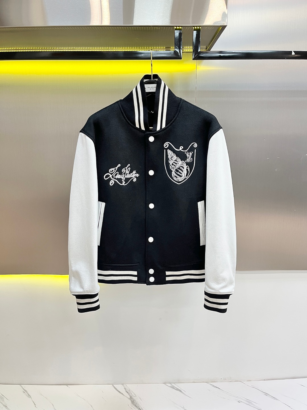 NO:675118,Blogger's real shot,,Top Customize119860909博主实拍,,Top Customize1,Men's clothing