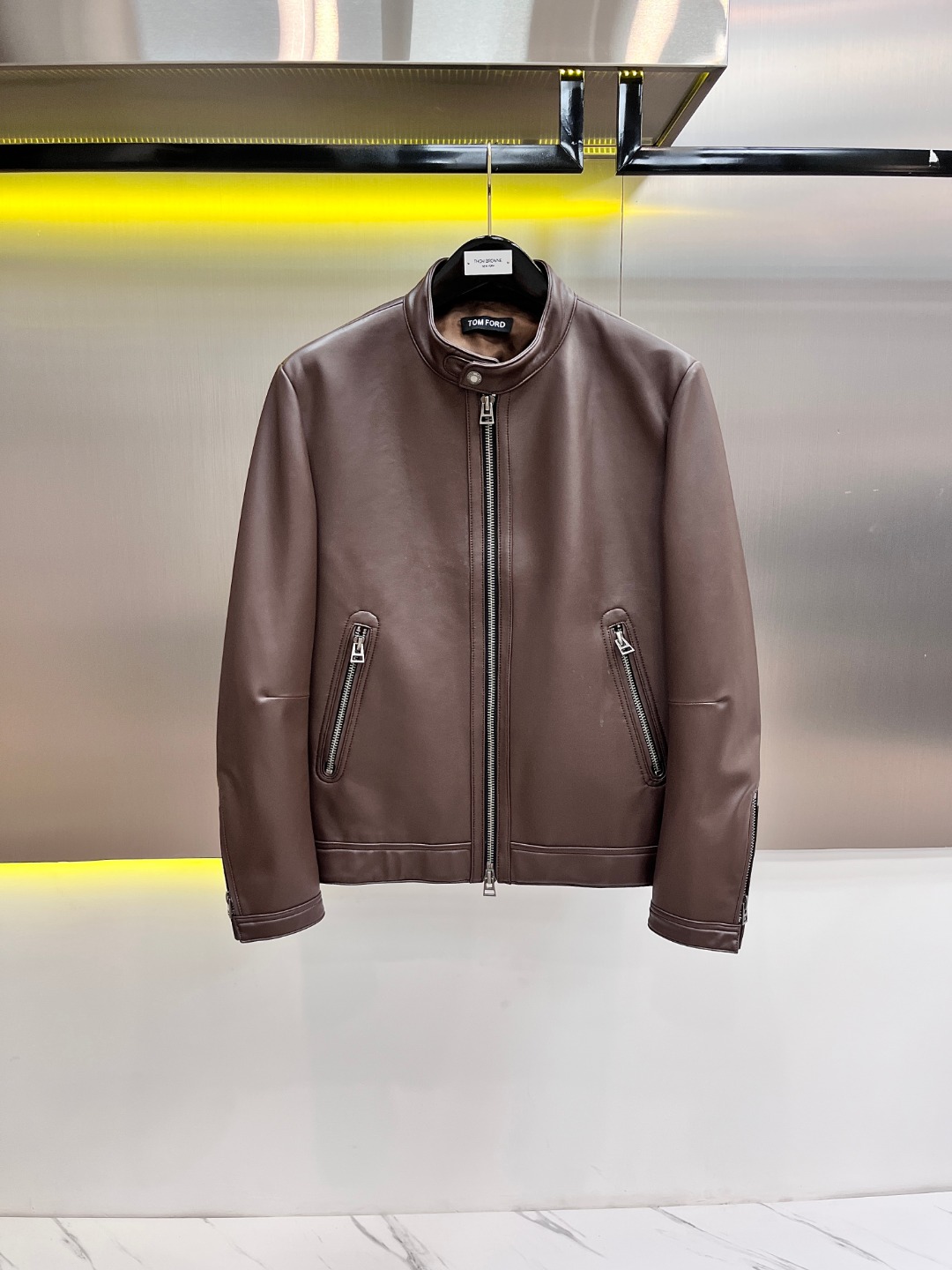 NO:675592,Brand tomFord material imported sheepskin craftsmanship oil edge size 48-56 (special size customization),,tom ford,sheepskin,Top Customize119860909品牌tomFord 材质进口绵羊皮 工艺 油边 尺码48-56（特殊尺码定制）,,tom ford,sheepskin,Top Customize1,Men's clothing