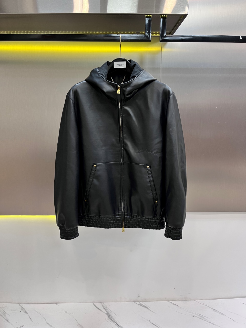 NO:675551,Brand Louis Vuitton Material imported sheepskin Craftsmanship Size 48-56 (special size customization),,louis vuitton,sheepskin,Top Customize119860909品牌路易威登 材质进口绵羊皮 工艺 尺码48-56（特殊尺码定制）,,louis vuitton,sheepskin,Top Customize1,Men's clothing