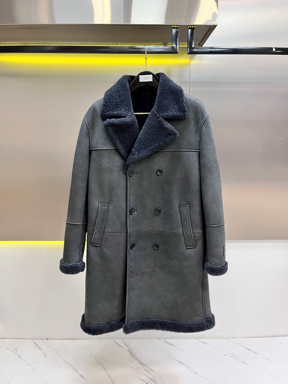 NO:675883,Brand Louis Vuitton Material imported sheepskin fur integrated craftsmanship Size 48-56 (special size customization),,louis vuitton,sheepskin,Top Customize119860909品牌路易威登 材质进口绵羊皮皮毛一体 工艺 尺码48-56（特殊尺码定制）,,louis vuitton,sheepskin,Top Customize1,Men's clothing