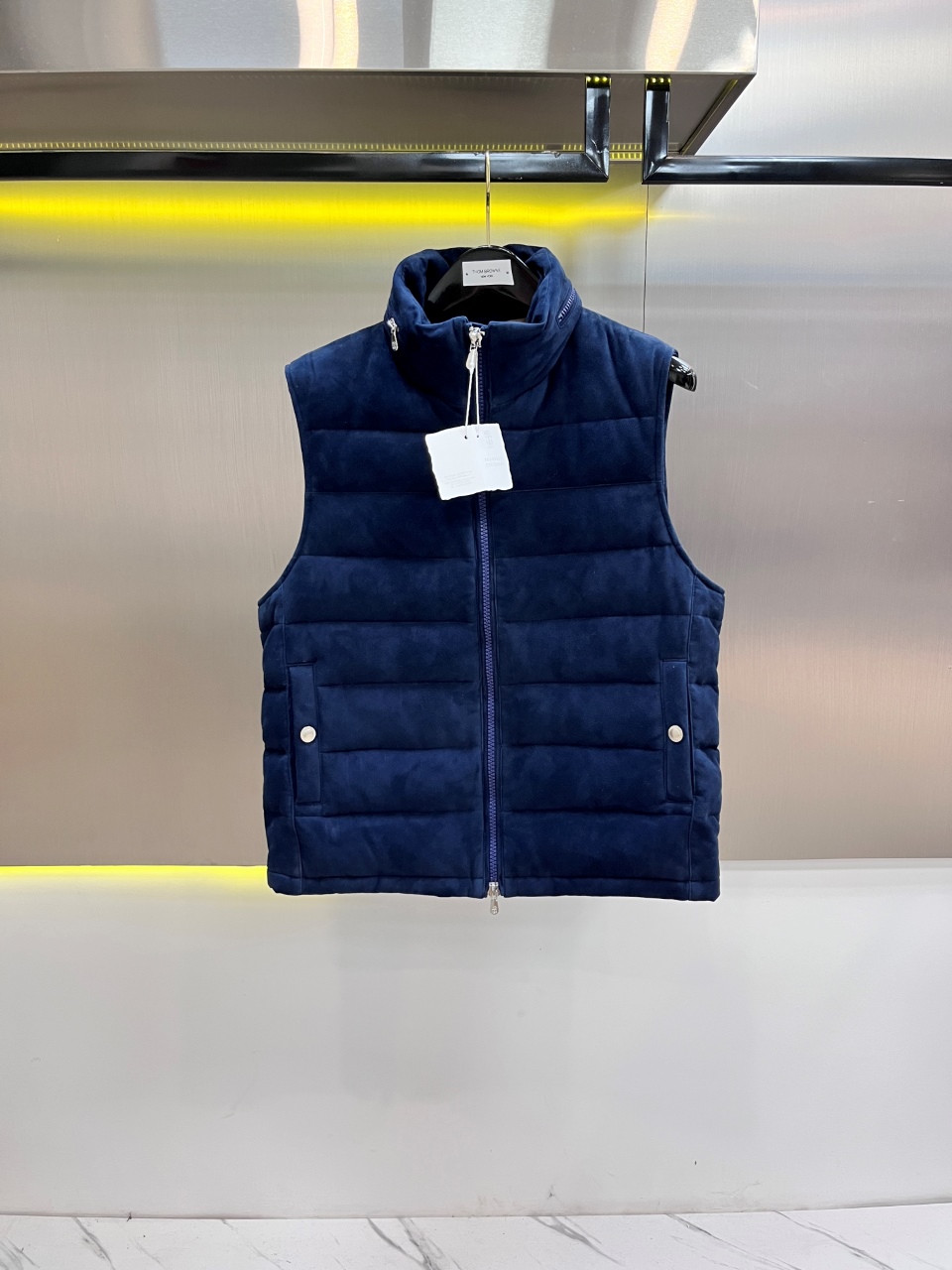 NO:675885,Brand bc material imported goatskin craftsmanship down lining size 48-56 (special size customization), down jacket, sheepskin, Top Customize19860909品牌bc 材质进口山羊皮 工艺 内胆羽绒 尺码48-56（特殊尺码定制）,,down jacket,sheepskin,Top Customize1,Men's clothing